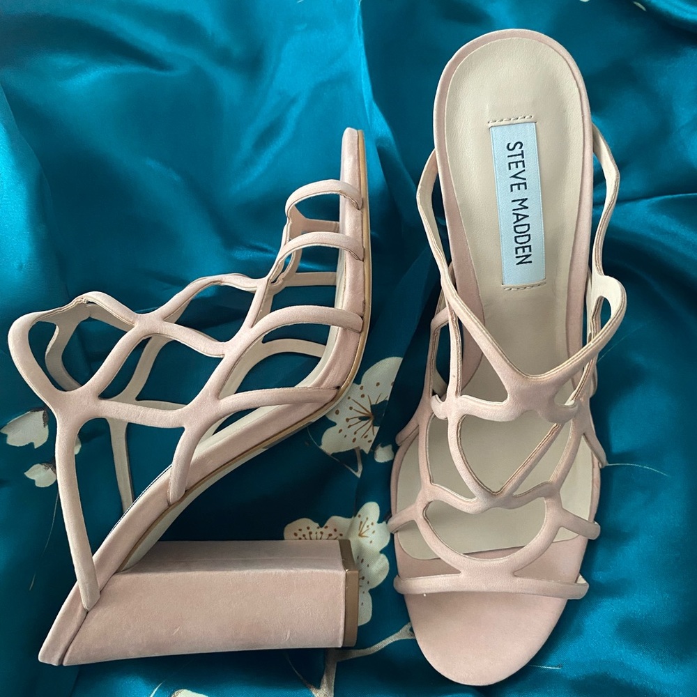 NEW STEVE MADDEN CARLITA size 8